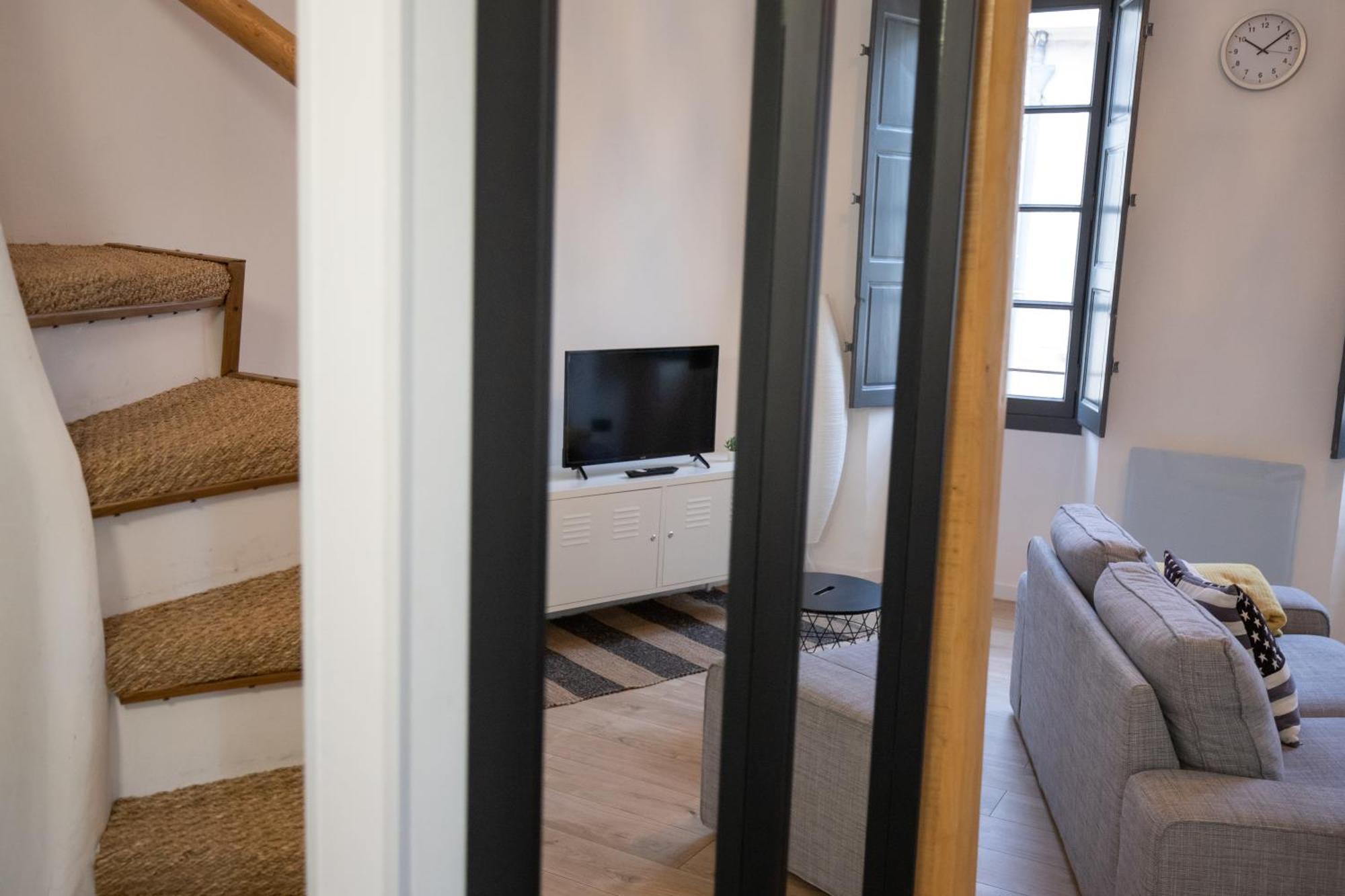 Ferienwohnung Le Duplex - Hypercentre - Wifi Carpentras Exterior foto